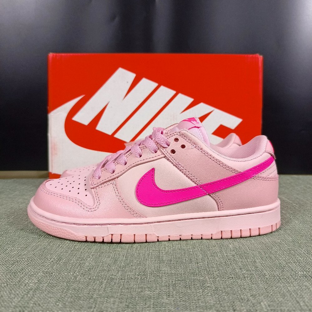 💕Women's Nike Dunk Low “Triple Pink”💗💕